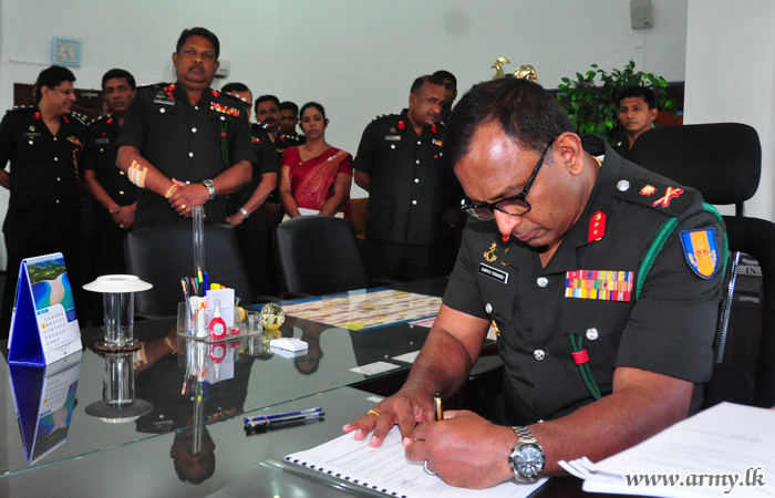 இராணுவத்தின் புதிய பிரதி பதவிநிலை பிரதானி பதவியேற்பு