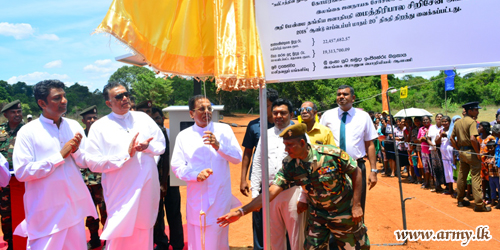 Army-Renovated Bakmeewewa Tank & Electric Fence Vested in Villagers 