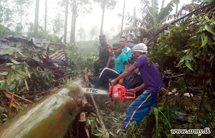 Troops Remove Trees & Branches Fallen on Houses