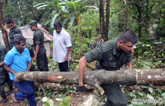 Central Troops Rush to Rain Affected Areas 