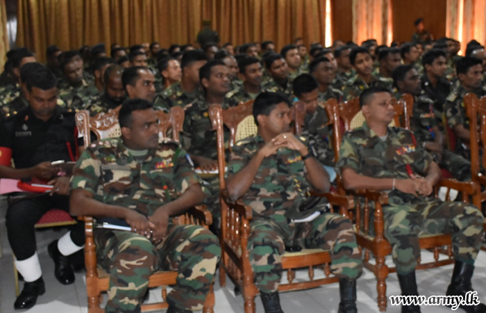 Mullaittivu Troops Educated on ‘New Innovation & Patent Rights’ 