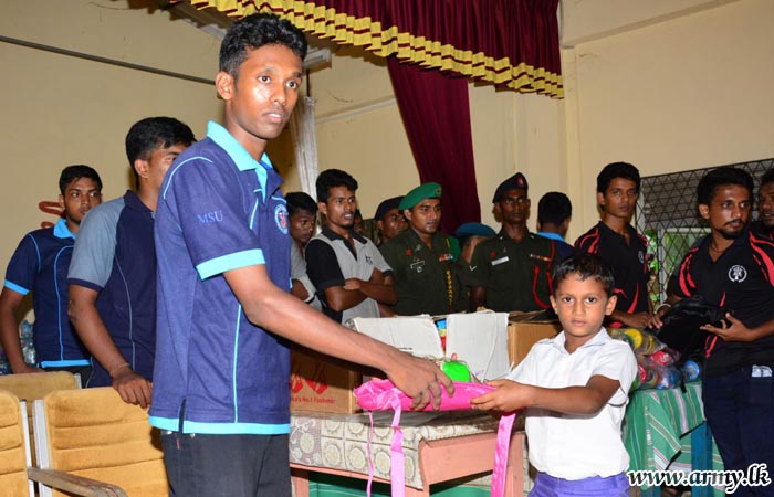 Another Batch of Jaffna Medical Students Donates School Accessories to Bulathsinhala Students  