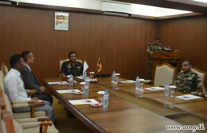 Japanese Envoy Meets Jaffna Commander 