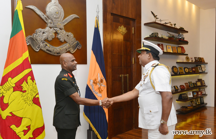 KDU Vice Chancellor Pays Courtesy Call on Commander of the Army 