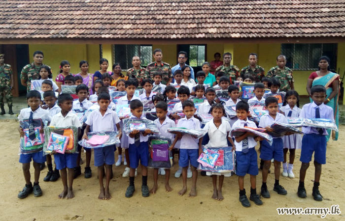 97 School Students in Kilinochchi Get Incentives