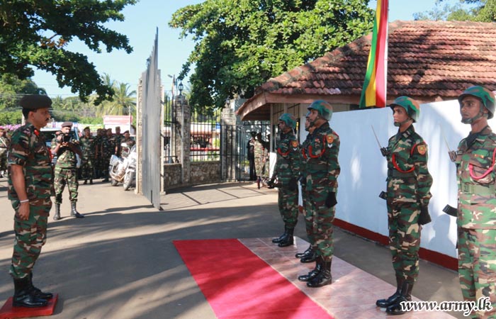 SF-KLN Commander Makes Courtesy Visits to Under Command Formations