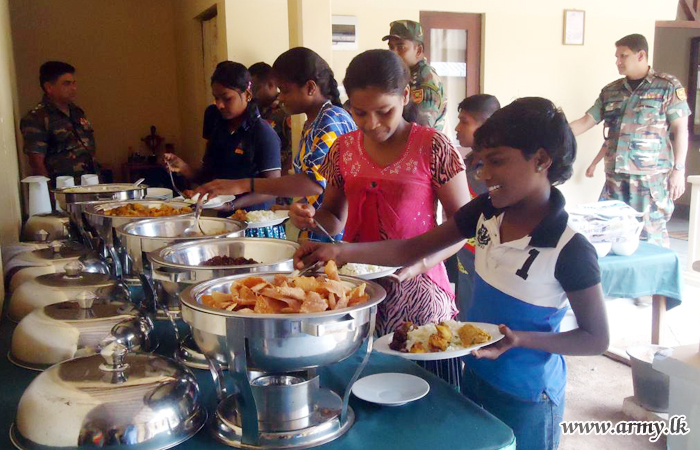 Inmates at Mankulam Orphanage Hosted to Lunch