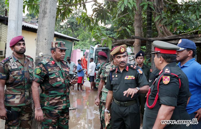 Army & Service Personnel, Police & STF Rush to Meetotamulla for Relief Work