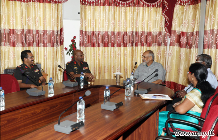 Commander Discusses Vital Issues with Northern Chief Minister