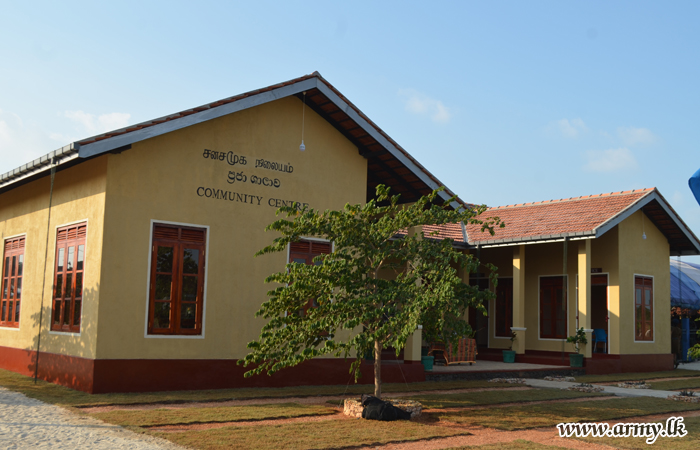 Army-Built ‘Nallinakkapuram’ Community Centre Handed Over to District Secretary