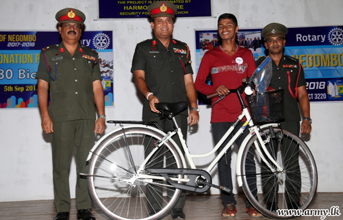 Negombo Rotary Club Offers Bicycles to Low-Income Students In Kilinochchi