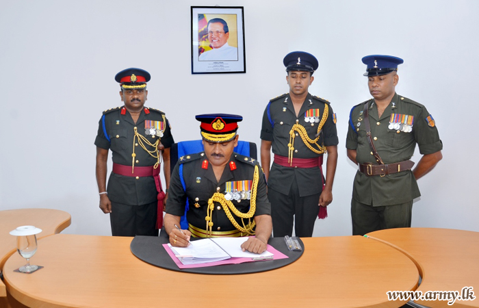 නව ප්‍රධාන සංඥා නිලධාරි රාජකාරි අරඹයි