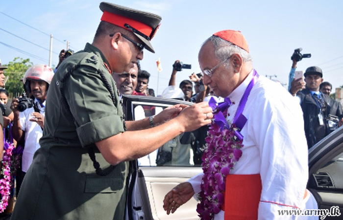 54 Division Troops Support Welcome Ceremony of New Mannar Bishop