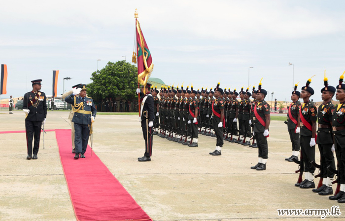 On the Eve of His Retirement, Chief of Defence Staff Pays Courtesy Call on the Commander
