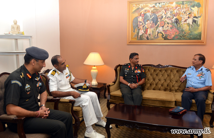 Delegates from Indian Army Higher Command Course Calls on Chief of Staff 