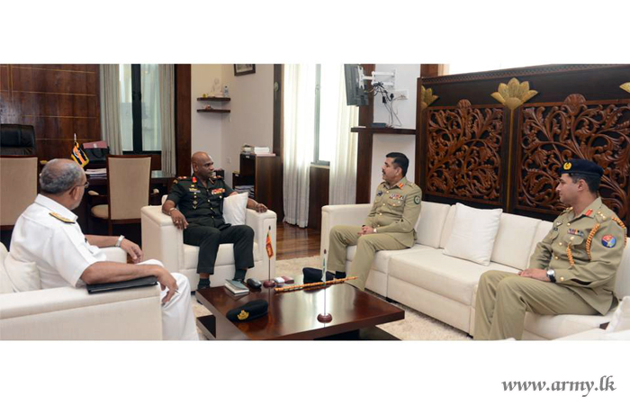 Pakistan’s NDU Delegates Meet Commander