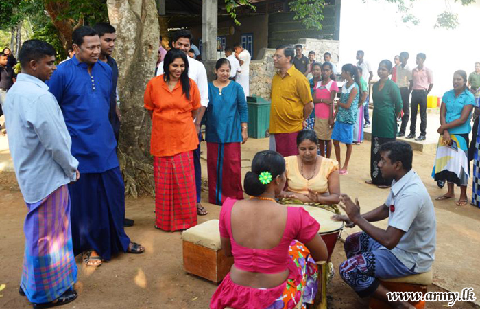 Troops of SFHQ -E Marks New Year with Traditional Games