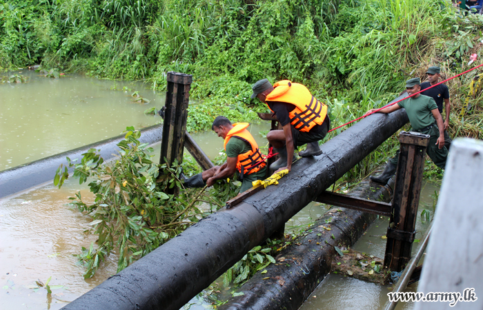 Troops Clear Garbage Block Near Ambatale Water Pump