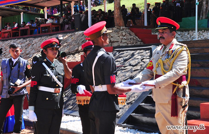 இலங்கை இராணுவ பொலிஸ் சேவை படையணியில் புதிதாக பியிற்ச்சி பெற்று வெளியேறும்  88 சிப்பாய் வீரர்கள் 