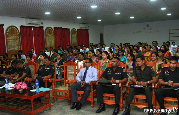 புதிய ஆயுர்வேத வைத்தியர்களுக்கான இராணுவ பயிற்சி