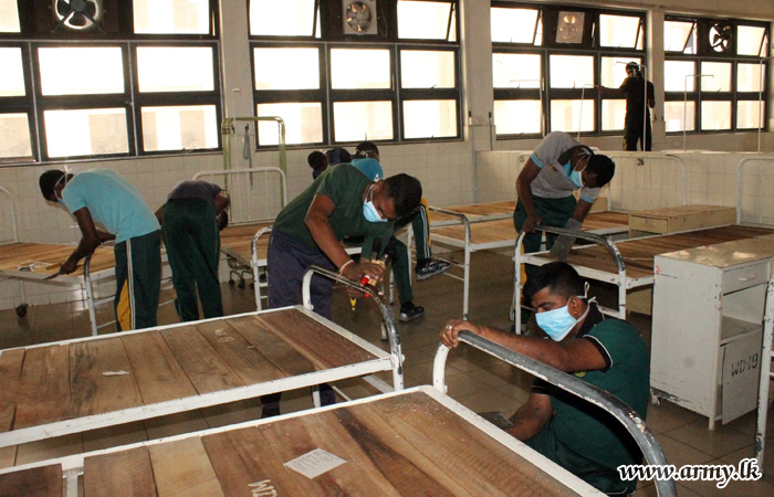 11 Div Troops Clean Peradeniya Hospital to Mark Army Anniversary  