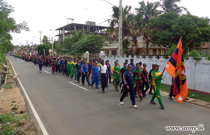 Troops Walk in Jaffna to Commemorate Army Anniversary 