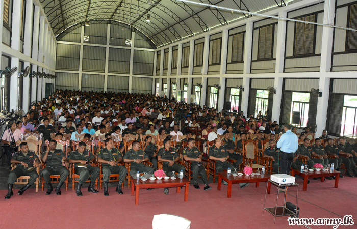 Wanni Troops Educated on Child Abuse