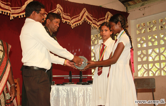 School Children Get Weight Lifting Tools