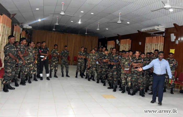 Workshop on ‘Leadership & Power’ Held in Mullaittivu  